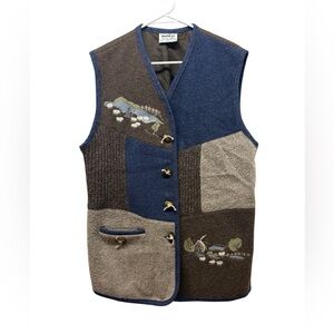 MEICO Landhaus Look Vintage Patchwork Wool Vest with Embroidered Details